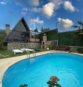 Mavera Havuzlu Bungalov